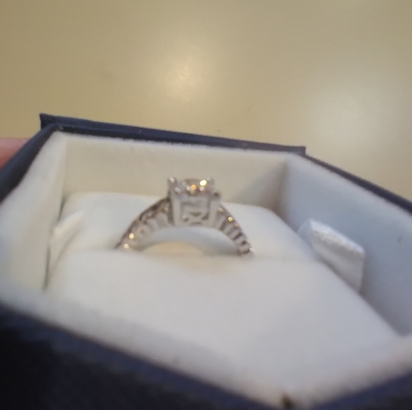 ⚘Sz 6 ONLY 925 S/S Square Triple A CZ Engagement Style Ring 😲 - Picture 9 of 16